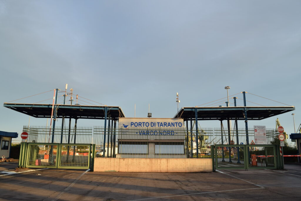 varco nord porto taranto